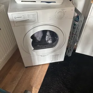 Condenser tumble dryer