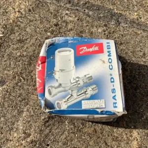 Danfoss Ras-D2 Combi Chrome Straight