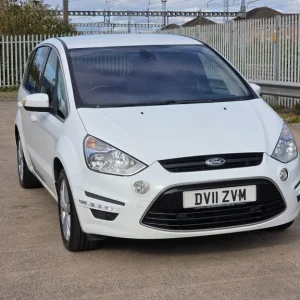 2011 Ford S-Max 2.0 TDCi 140 Titanium 5dr MPV Diesel Manual - Image 2