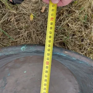 A very large antique copper cauldron. - Image 2