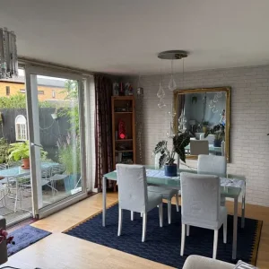 Large Double Room in Lovely Home - Stratford - Image 6