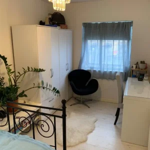 Large Double Room in Lovely Home - Stratford - Image 8