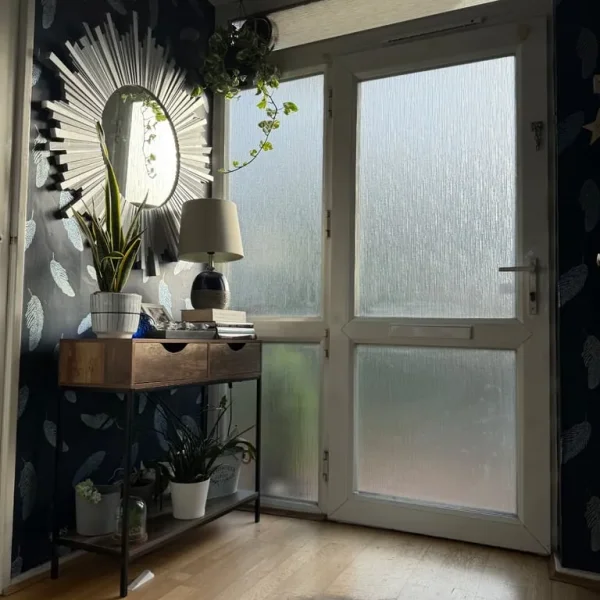 Large Double Room in Lovely Home - Stratford