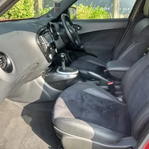 2017 Nissan Juke 1.6 N-CONNECTA XTRONIC 5DR CVT Hatchback Petrol Manual - Image 2