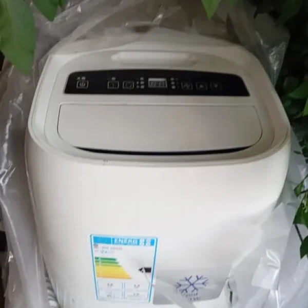 Nearly new aircon unit