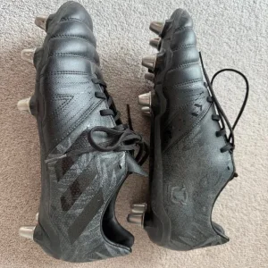 Adidas rugby boots size UK 9 - Image 2