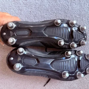 Adidas rugby boots size UK 9 - Image 3