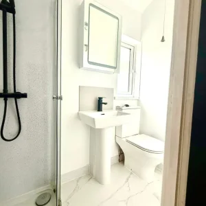 DOUBLE EN-SUITE ROOMS AVAILABLE FOR RENT - Image 7