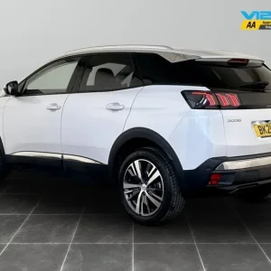 2021 Peugeot 3008 1.2 PureTech Allure Premium 5dr HATCHBACK Petrol Manual - Image 8