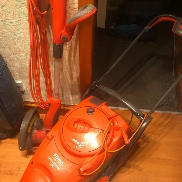 Flymo 380 plus a strimmer