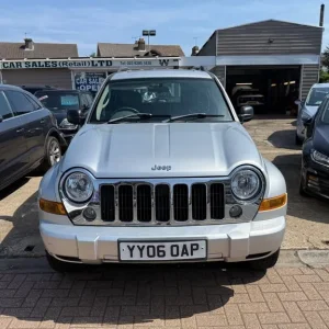 2006 Jeep Cherokee 2.8 CRD Limited 5dr Auto Diesel - Image 3