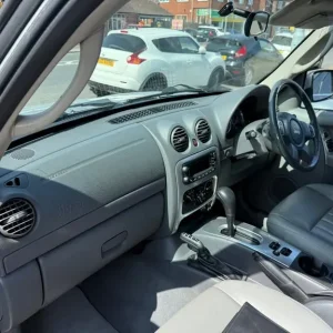 2006 Jeep Cherokee 2.8 CRD Limited 5dr Auto Diesel - Image 7