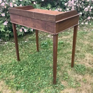 Side table with drawer - Image 2