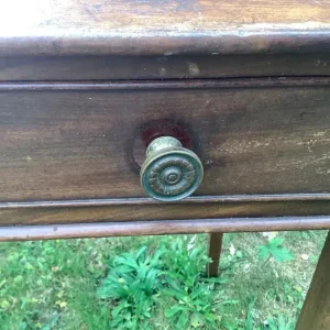 Side table with drawer - Image 4