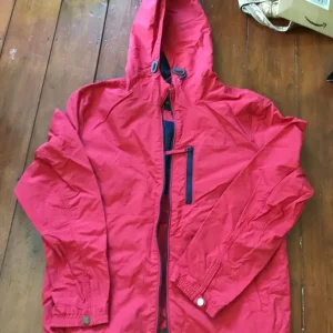 Teenage boy's (14 - 16?) showerproof jacket size L - measures chest 46 inch length 28inch VGC