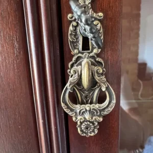 Display Cabinet with Cocktail Bar - Image 4