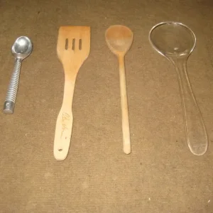 Four Kitchen Utensils for £2.00 - Image 2