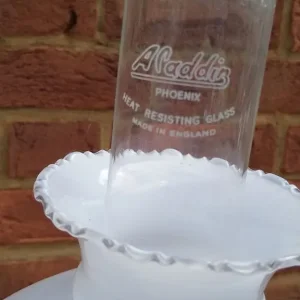 Opaline Glass double Wick oil lamp - Image 2