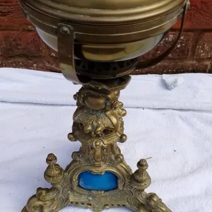 Opaline Glass double Wick oil lamp - Image 4