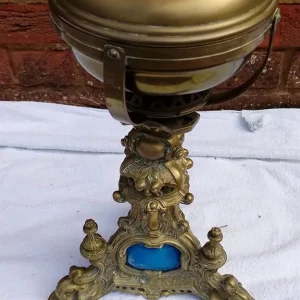 Opaline Glass double Wick oil lamp - Image 5