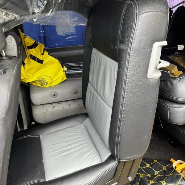 VW TRANSPORTER LEATHER 6 REAR SEATS