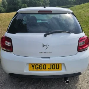 2010 Citroen DS3 1.6 HDi Black 3dr HATCHBACK Diesel Manual - Image 5