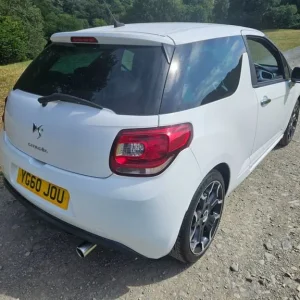 2010 Citroen DS3 1.6 HDi Black 3dr HATCHBACK Diesel Manual - Image 6