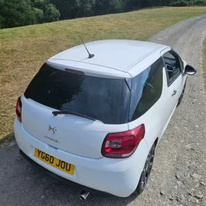 2010 Citroen DS3 1.6 HDi Black 3dr HATCHBACK Diesel Manual - Image 7