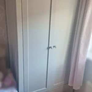 Mamas and Papas Kids bedroom set (wardrobe, crib/bed, drawers) - Image 3