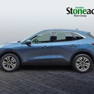 2022 Ford Kuga Kuga Titanium 5 Door 1.5L EcoBlue 120PS FWD 6 Speed Manual HATCHBACK Diesel Manual - Image 6