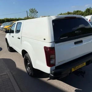 2020 Isuzu D-Max DCB TRUCKMAN TOP AC 4X4 Pick Up Diesel Manual - Image 5