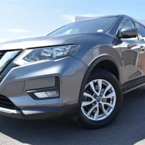 2020 Nissan X-Trail DCI ACENTA PREMIUM Estate Diesel Manual - Image 2