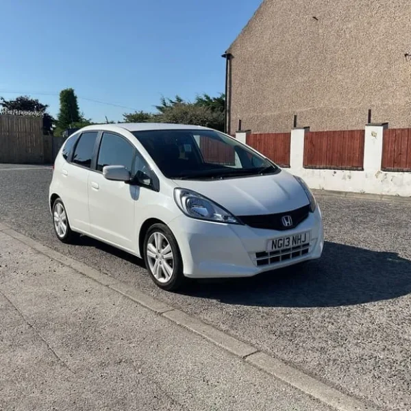 2013 Honda Jazz 1.4 i-VTEC ES Plus Hatchback 5dr Petrol CVT Euro 5 (99 ps) HATCHBACK Petrol Autom...