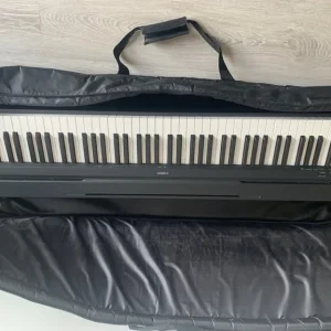 Yamaha P145 - Image 4
