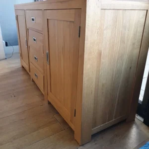 Solid Oak Sideboard with 2 Doors and 4 Drawers - Image 7