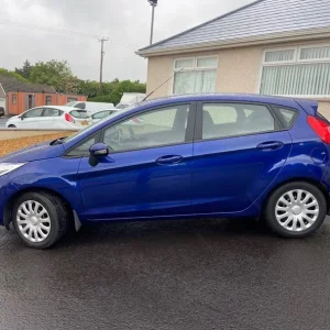 2015 Ford, Fiesta 1.2S 5 door only 15k miles mint condition - Image 2
