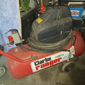 Clarke air compressor 65 ltr - Image 2