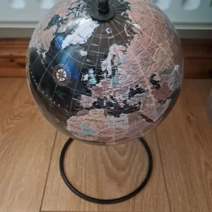 Stylish Black Mini Globe