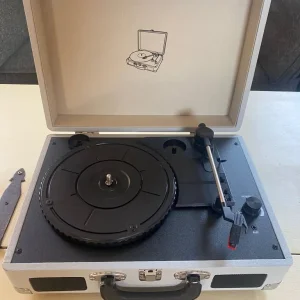 Reka Vintage Suitcase Turntable 82714