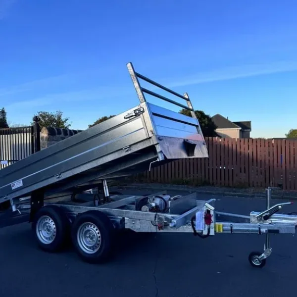 BRAND NEW 10FT X 6FT TWIN AXLE 3 WAY ELECTRIC TIPPER 3500KG