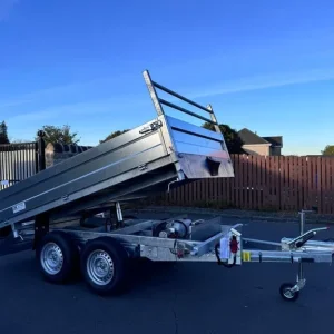 BRAND NEW 10FT X 6FT TWIN AXLE 3 WAY ELECTRIC TIPPER 3500KG