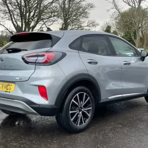 2021 Ford Puma 1.0T EcoBoost MHEV Titanium 5-door Hatchback - Image 5