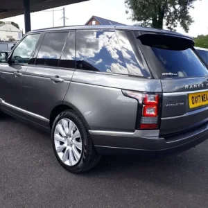 2017 Land Rover Range Rover Vogue SE 3.0 TDV6 Estate Diesel Automatic - Image 6