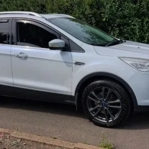 Ford, KUGA, Hatchback, 2013, Manual, 1997 (cc), 5 doors