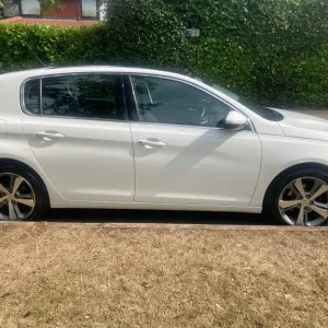 Peugeot, 308, Hatchback, 2019, Manual, 1199 (cc), 5 doors - Image 3