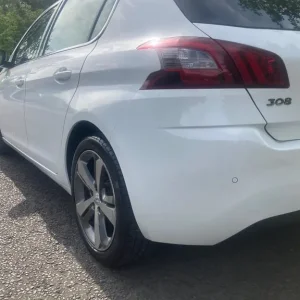 Peugeot, 308, Hatchback, 2019, Manual, 1199 (cc), 5 doors - Image 6