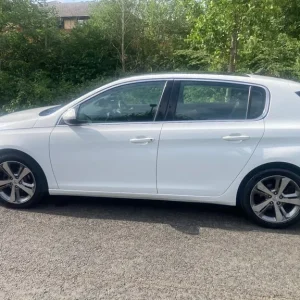 Peugeot, 308, Hatchback, 2019, Manual, 1199 (cc), 5 doors - Image 7