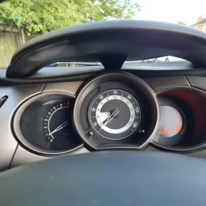 Citroen, C3, Hatchback, 2016, Manual, 1199 (cc), 5 doors - Image 2