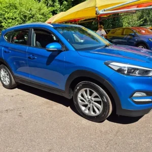 2015 Hyundai TUCSON CRDI SE NAV BLUE DRIVE Estate Diesel Manual - Image 4