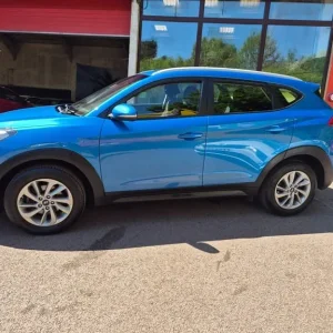 2015 Hyundai TUCSON CRDI SE NAV BLUE DRIVE Estate Diesel Manual - Image 8